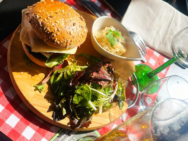 Le Winstub BURGER SPECIAL WINSTUB